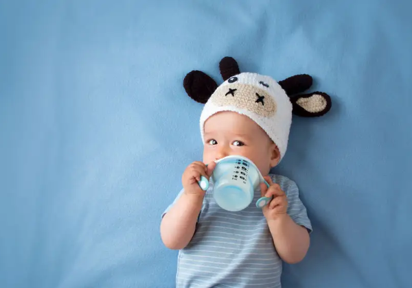 1-7天新生儿奶量喂养标准，附1-7天婴幼儿奶量估算表